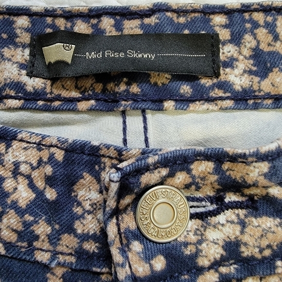 LEVI'S Mid-Rise Skinny Floral Jeans - Picture 3 of 6